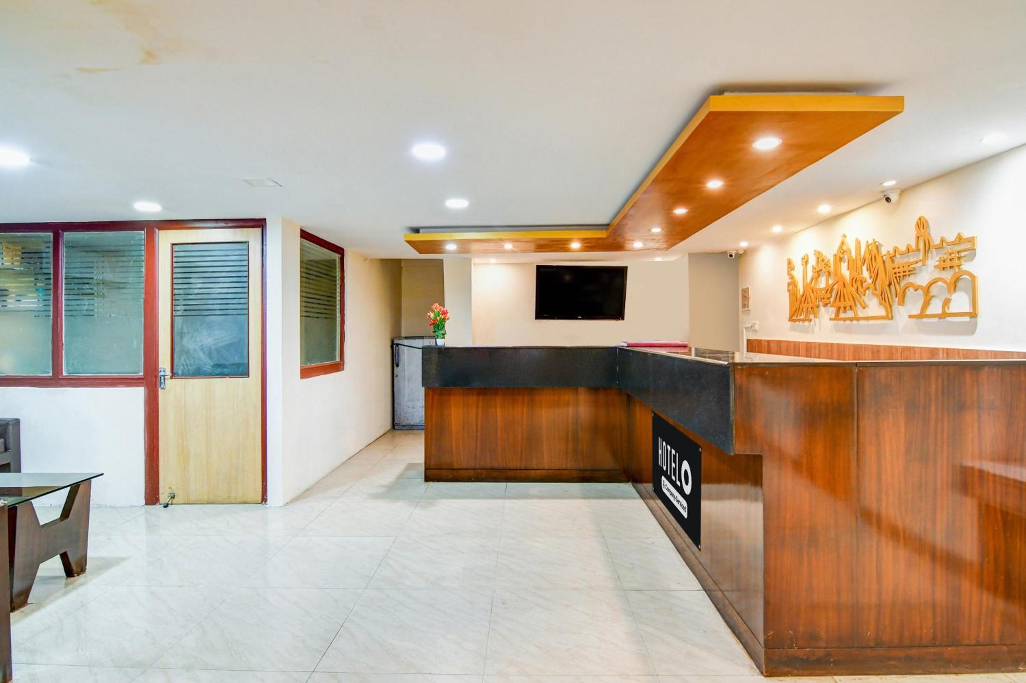 Super Hotel O Sarat Bose Road Formerly Shree Guest House Kolkata Luaran gambar